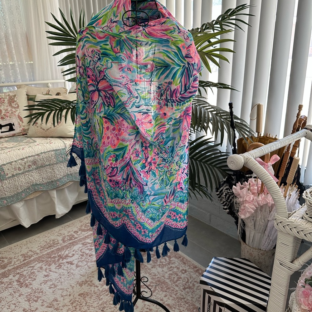 Lilly Pulitzer wrap with Tassels